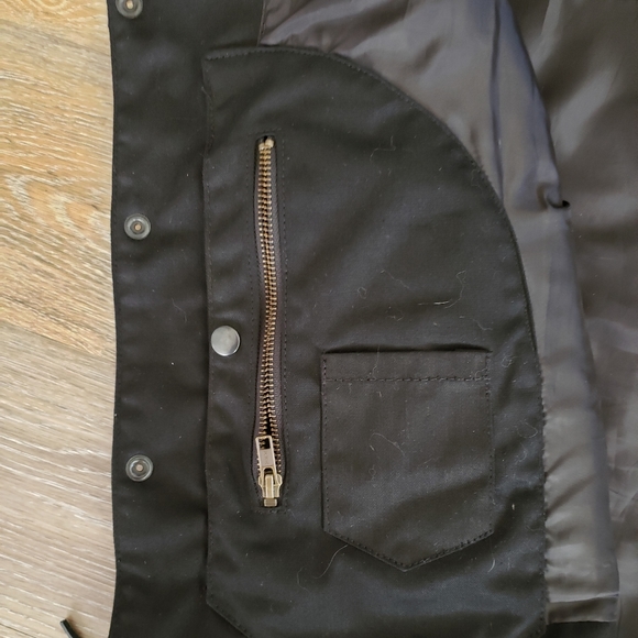 Womens leather vest. - Picture 2 of 5